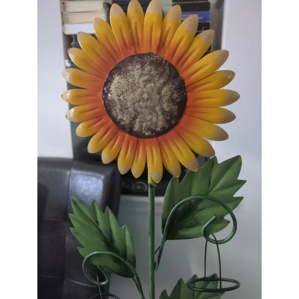 Metal Sunflower Tealight Holder New In Box